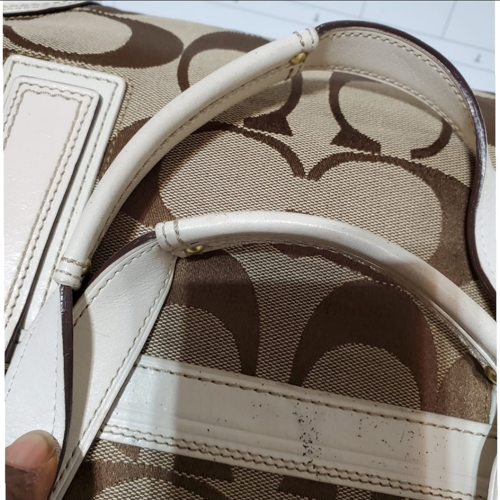 Coach Hamptom Carryall Tote - Picture 8 of 10